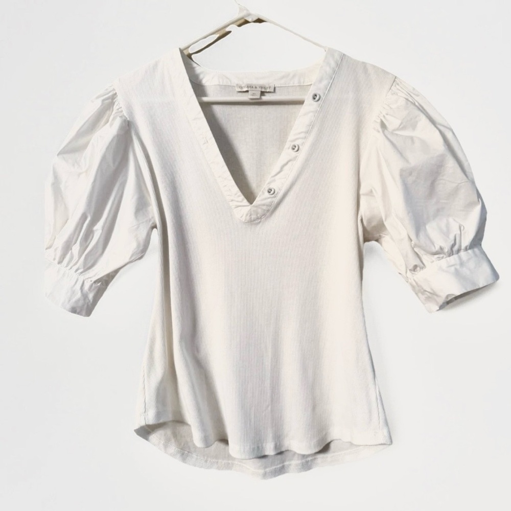 Chelsea & Violet White V-Neck puffed sleeve blouse